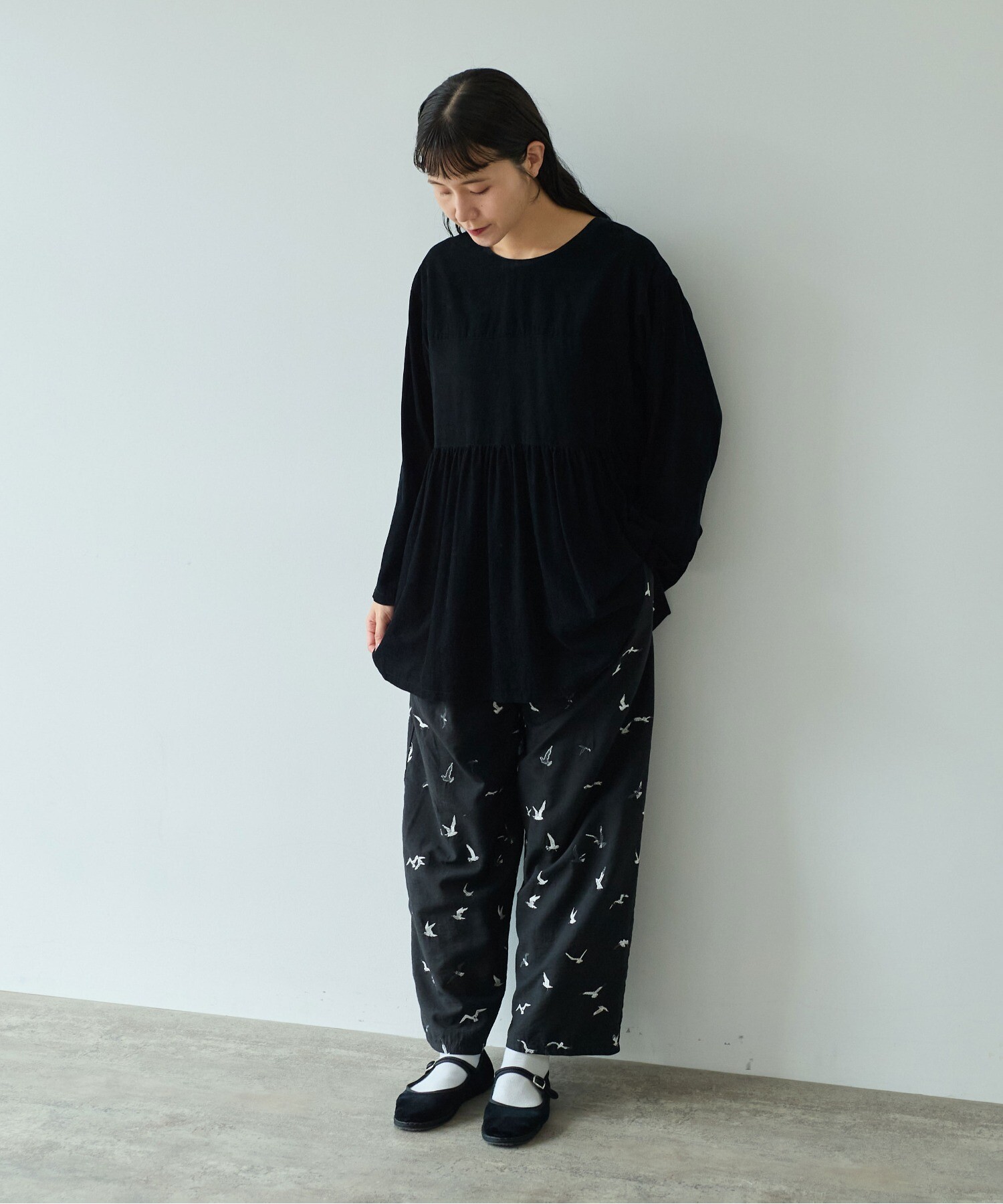 AMBIDEX Store ○bird刺繍 drawstrings パンツ(F クロ): yuni