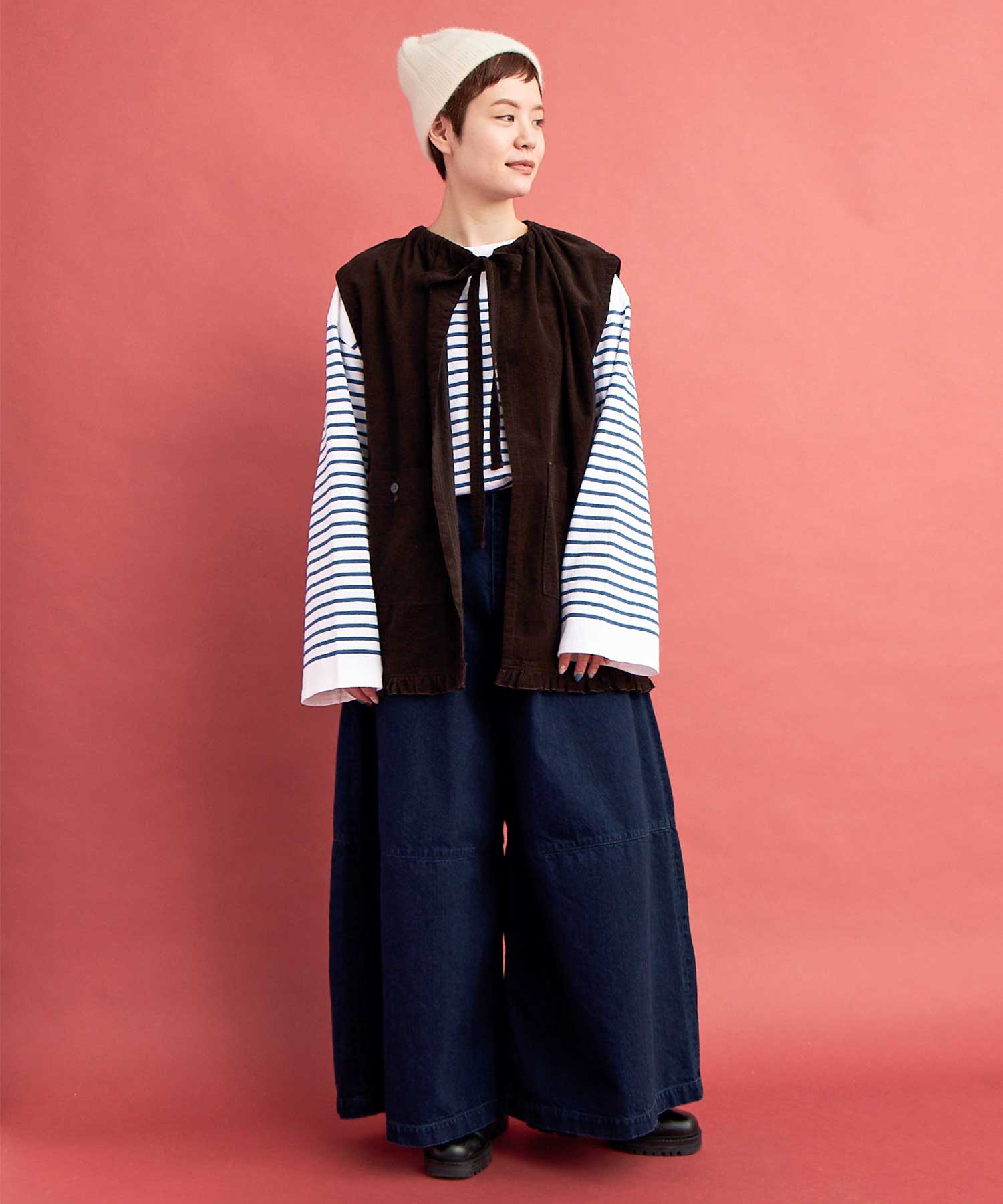 パンツ・ボトムスその他 HUECLOSET Deep Dyeing Bermuda Pants P-DAYETZ-SHORT-FEM Pleather cargo Bermuda pants｜ブラック