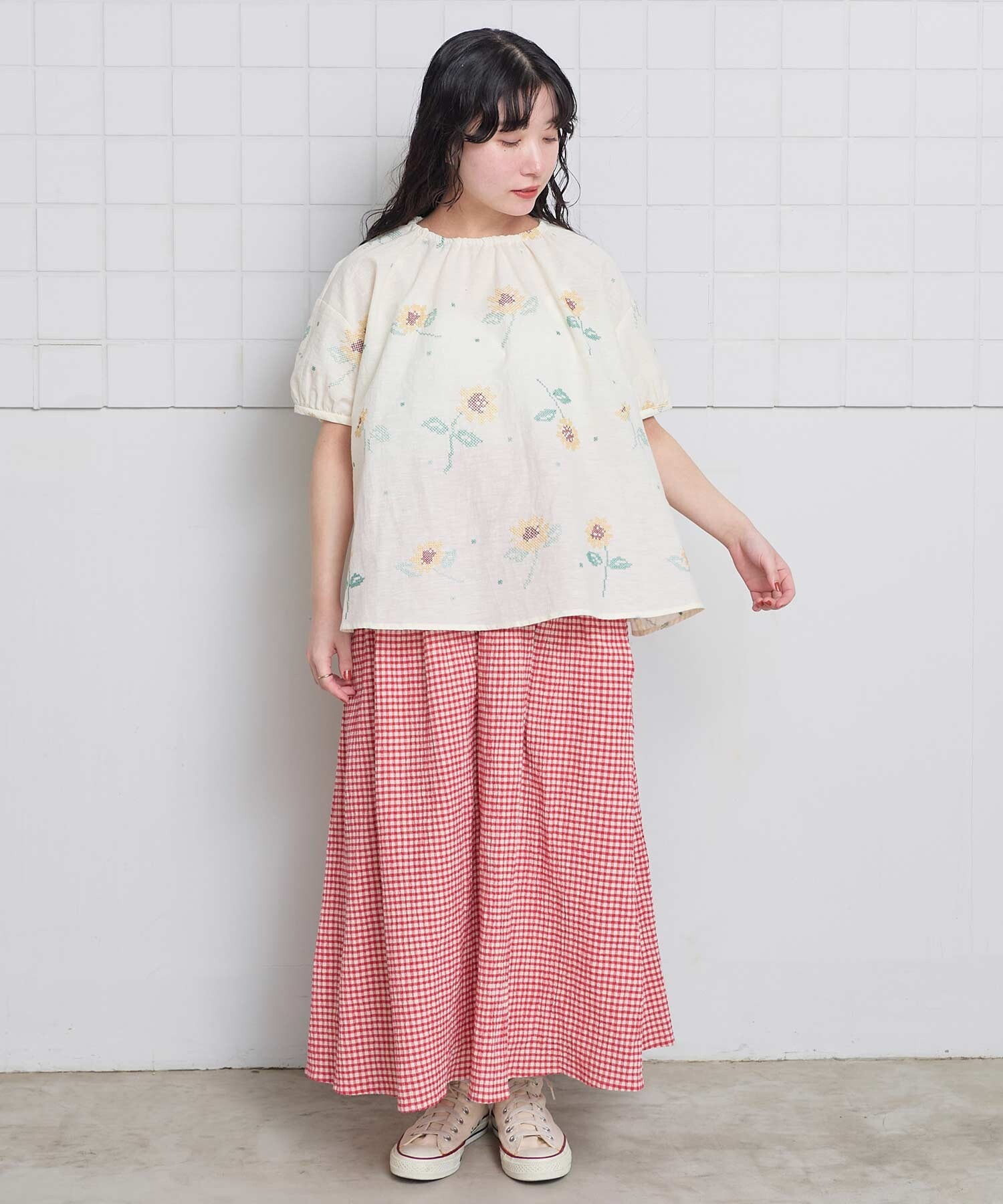 AMBIDEX Store 【予約販売】クロスステッチ ひまわり刺繍ブラウス(F