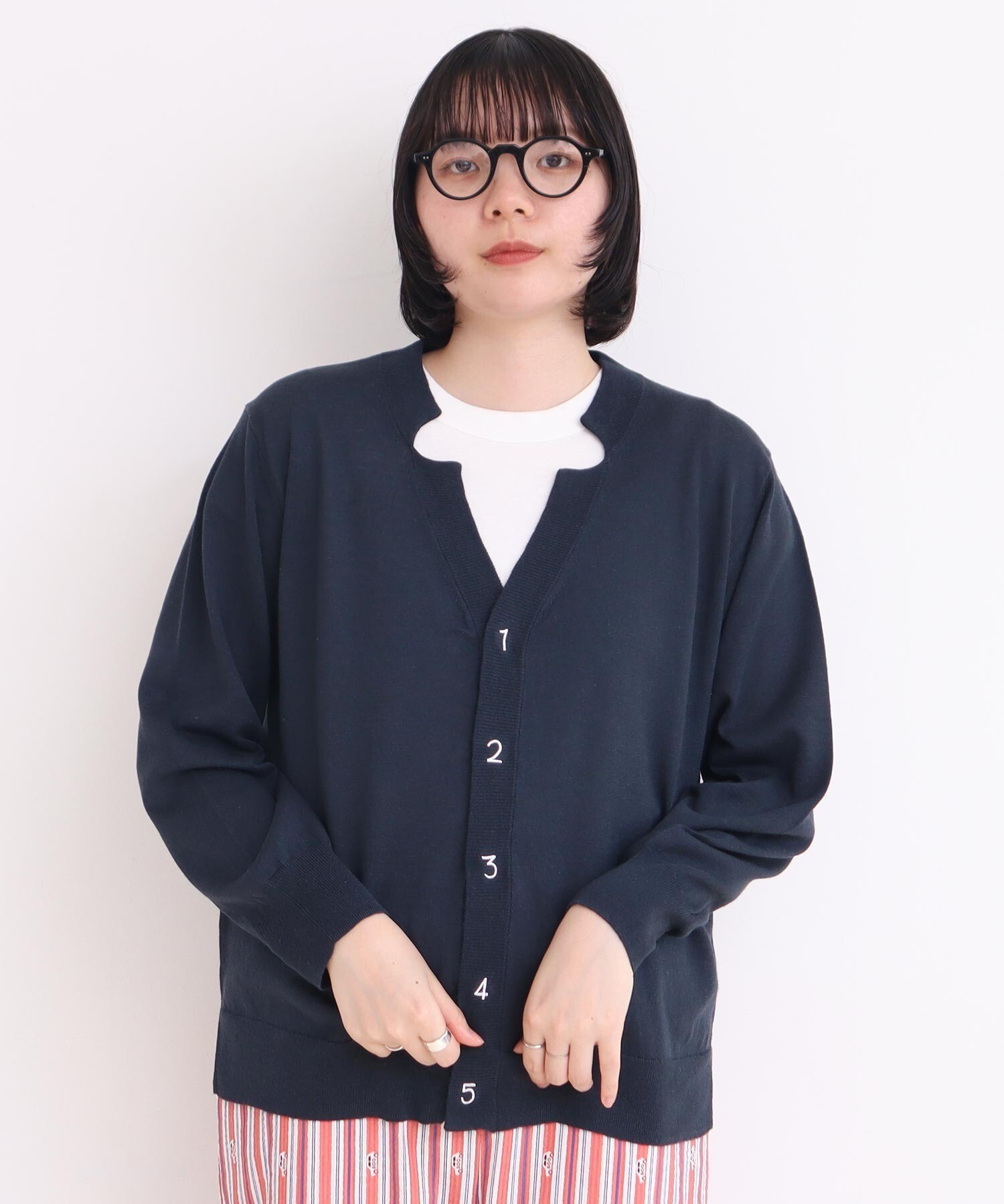 AMBIDEX Store コットンリネン 数字刺繍 Vネック カーディガン(F