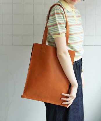 ○leather tote bag