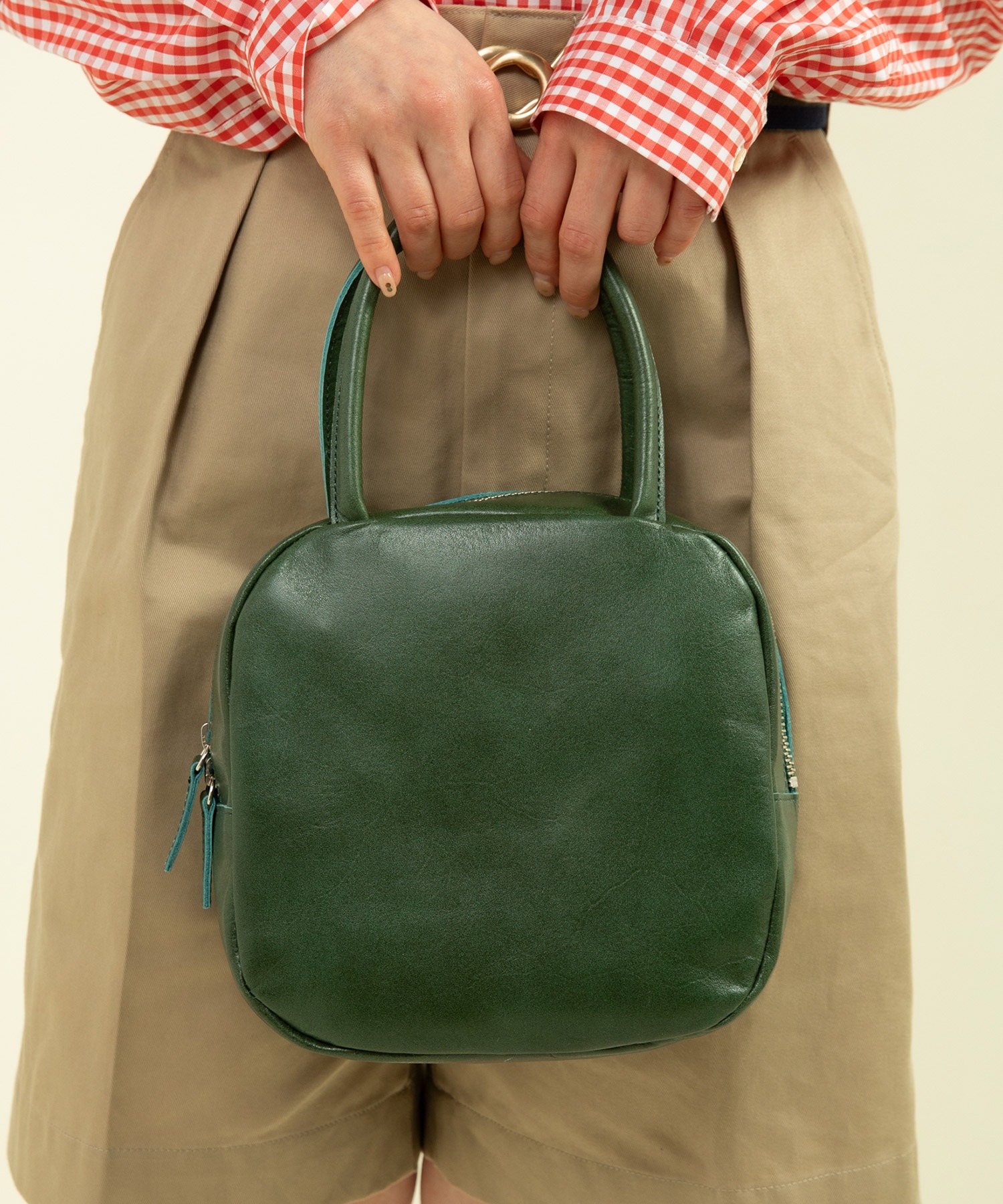 ���yWEB�ʒ��J���[�zICY LEATHER BOSTON ���n�`�F�b�NBAG