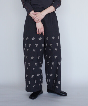 �Z���؍� embroidery ���C�h�p���c