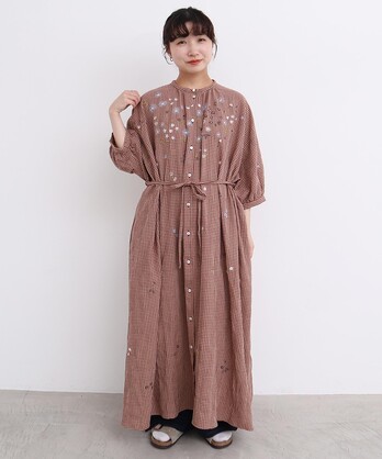 【2回着美品】bulle de savon☆麻混チューリッププリントワンピース bulle de savon（ビュルデサボン）の「すずらん刺繍 開衿